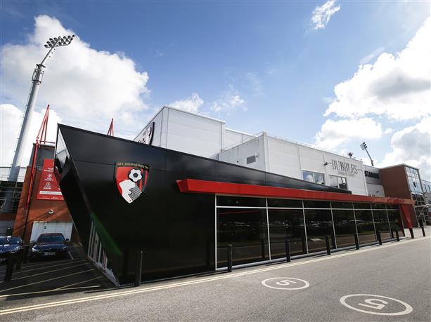 club-store-square34-2772376_613x460